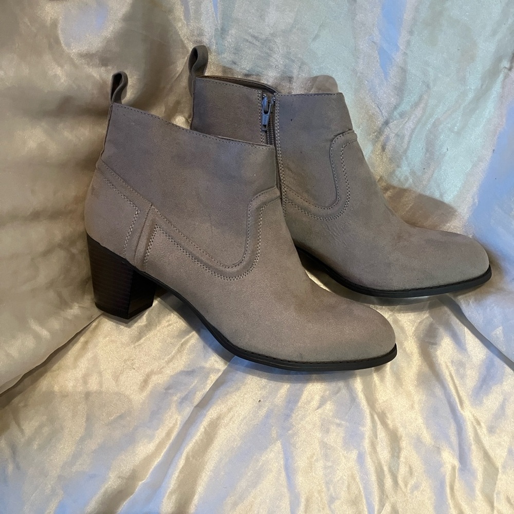Mossimo Supply Co. Charcoal Ankle Boots
